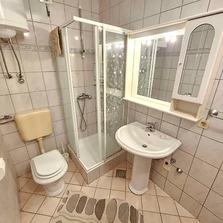 In 35132 Apartamento Novi Vinodolski