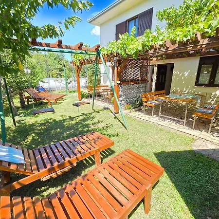 In 35132 Appartement Novi Vinodolski