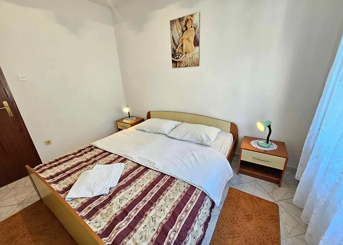 In 35132 * Novi Vinodolski