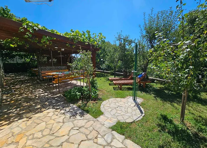 In 35132 Novi Vinodolski